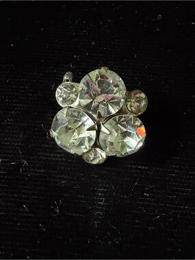 Vintage 1950s Clear Rhinestone Cluster Brooch - petite Scatter Pin